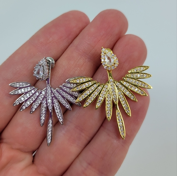 Sparky Flower Front Back Double Sided 2 Earrings in One - Picture 3 of 4